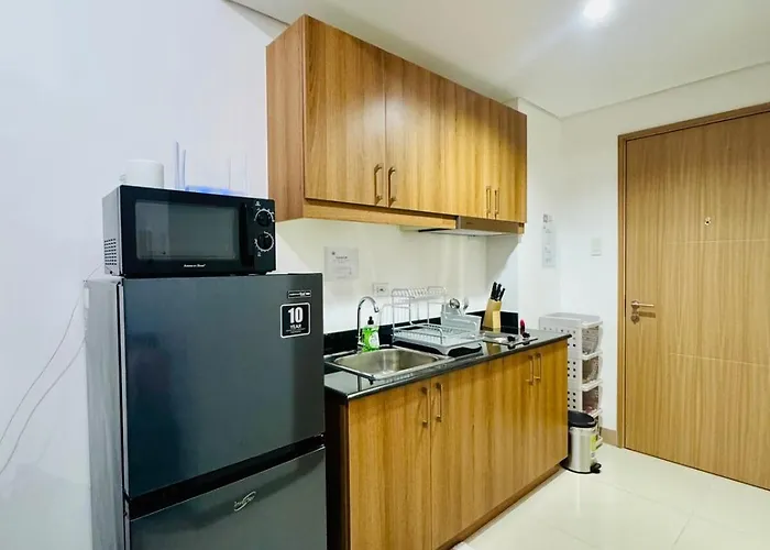 Apartment Stylish 1br At Lush Residences Makati With View *