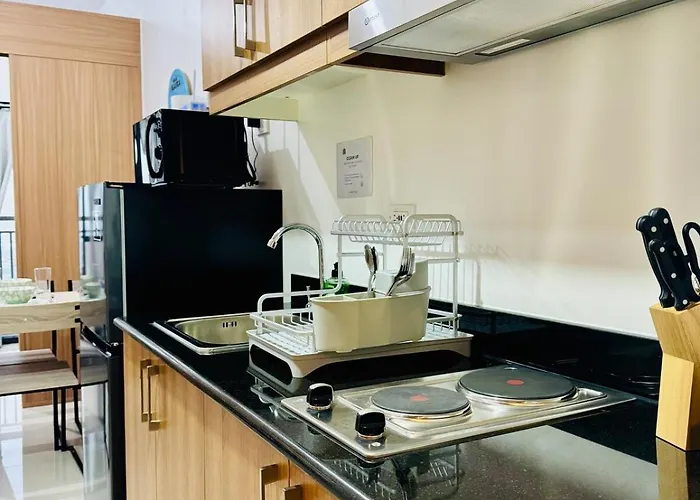 Apartment Stylish 1br At Lush Residences Makati With View *