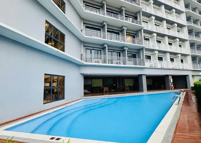 Apartment Stylish 1br At Lush Residences Makati With View