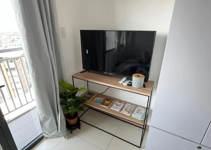 Stylish 1br At Lush Residences Makati With View Apartment *