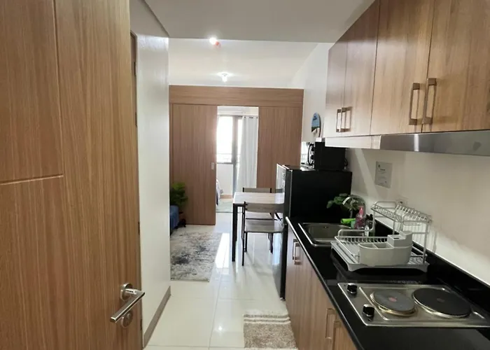 Stylish 1br At Lush Residences Makati With View Manila